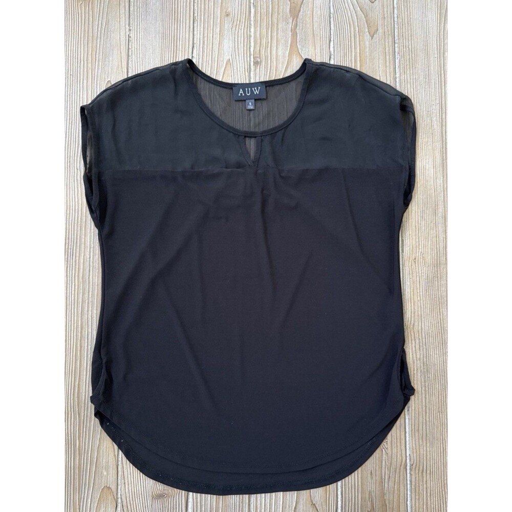 Women’s AUW Capped Sleeve Black Bouse Top - Size Small